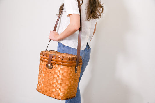 Cross body basket